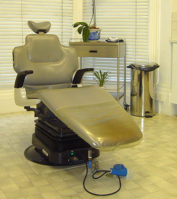 Modern Dentist Chair